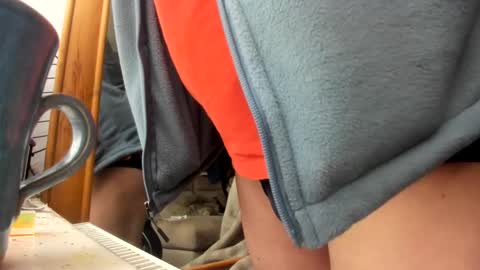 Snapshot of handncocknocum chatting on 19, 1, 2025 handncocknocum online show from 19, 1, 2025