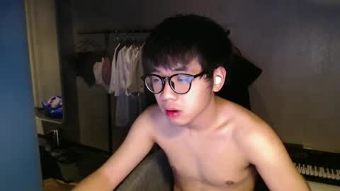 handsome_mannn online show from 21, 10, 2025