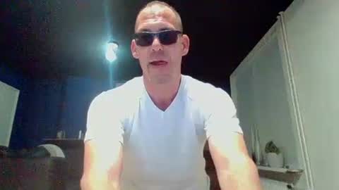 handsomeguy4ever online show from 9, 11, 2025