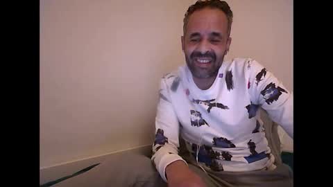 Snapshot of handsomepenis20cm chatting on 17, 10, 2025 handsomepenis20cm online show from 17, 10, 2025