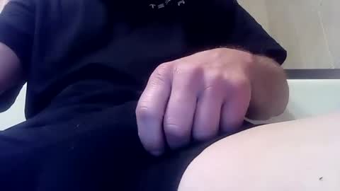 Snapshot of handsumload_11 chatting on 26, 1, 2025 handsumload_11 online show from 26, 1, 2025