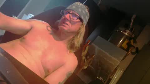 Snapshot of handyman5303 chatting on 26, 1, 2025 Handystudman online show from 26, 1, 2025