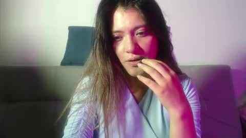 Hanna  online show from 15, 4, 2026