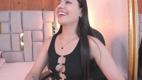 Snapshot of hanna_gomeez chatting on 28, 10, 2025 hanna_gomeez online show from 28, 10, 2025