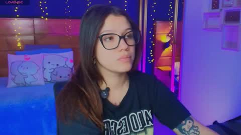 Hanna online show from 8, 11, 2025