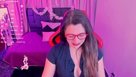 hanna_ma online show from 5, 2, 2026