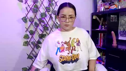 Snapshot of hanna_moons chatting on 7, 7, 2026 hanna_moons online show from 7, 7, 2026