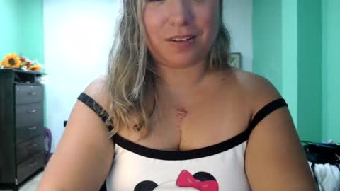 Snapshot of hannahevans2 chatting on 16, 7, 2026 hannahevans2 online show from 16, 7, 2026