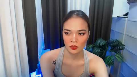 Snapshot of hannahforyou chatting on 12, 6, 2026 HANNAH online show from 12, 6, 2026