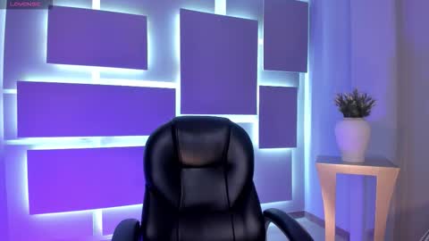 Snapshot of hannahjamesx chatting on 24, 9, 2025 HANNAH J online show from 24, 9, 2025