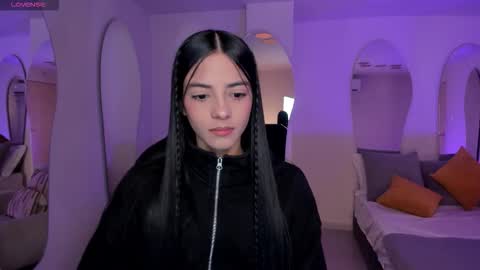 HANNAH J online show from 1, 11, 2025