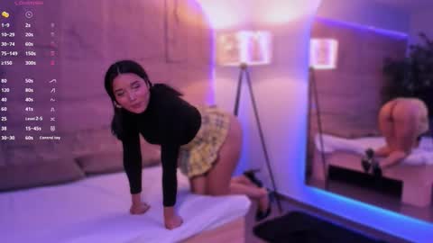 hannahmonttgomery  Help me reach 100 Hands up online show from 5, 3, 2026