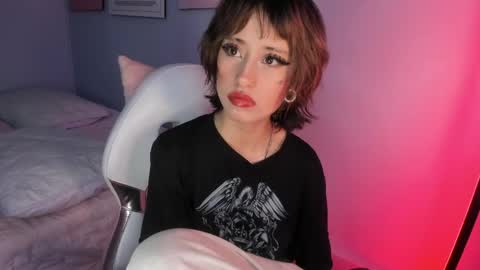 Snapshot of hannahpage chatting on 29, 4, 2026 Hannah online show from 29, 4, 2026