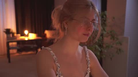 Snapshot of hannasthesia chatting on 19, 1, 2025 Hanna online show from 19, 1, 2025