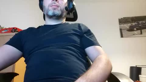 Snapshot of hannisch chatting on 5, 11, 2025 hannisch online show from 5, 11, 2025