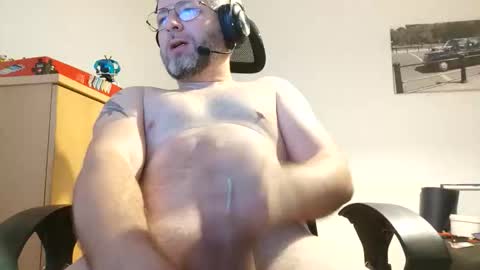 Snapshot of hannisch chatting on 6, 11, 2025 hannisch online show from 6, 11, 2025