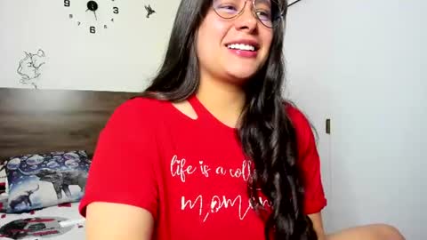 Snapshot of hanny_13 chatting on 17, 6, 2026 taylor live online show from 17, 6, 2026