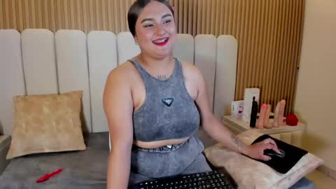 Snapshot of hanny_thomson chatting on 23, 5, 2026 Hanny online show from 23, 5, 2026