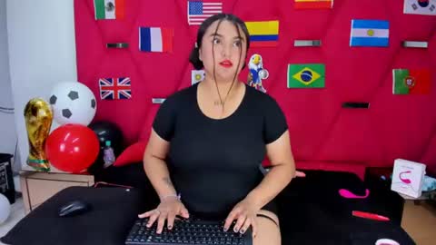 Snapshot of hanny_thomson chatting on 14, 6, 2026 Hanny online show from 14, 6, 2026