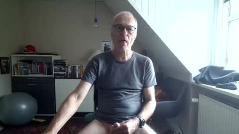Snapshot of hanse_1 chatting on 17, 6, 2026 Hanse online show from 17, 6, 2026