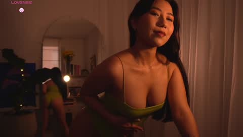 Mizi online show from 8, 1, 2025