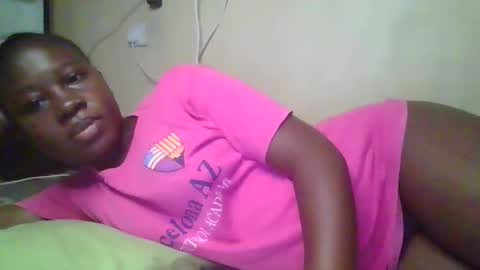 Snapshot of happy_dimple chatting on 10, 10, 2025 happy_dimple online show from 10, 10, 2025