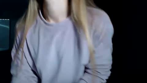 Snapshot of happy_fox_ chatting on 26, 11, 2025 happy_fox_ online show from 26, 11, 2025