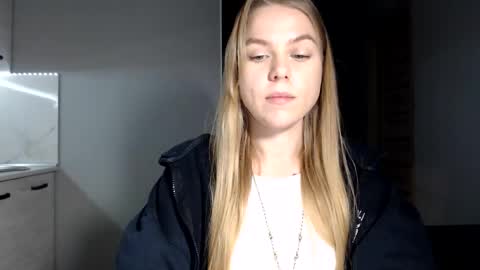 Snapshot of happy_fox_ chatting on 4, 12, 2025 happy_fox_ online show from 4, 12, 2025