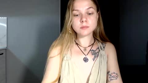 Snapshot of happy_fox_ chatting on 8, 6, 2026 happy_fox_ online show from 8, 6, 2026