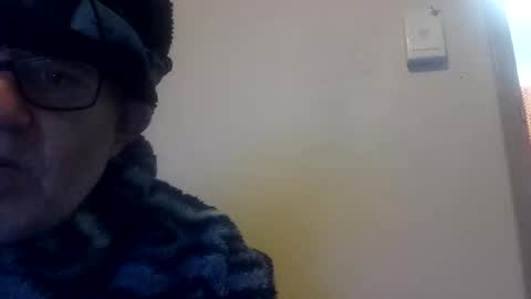 Snapshot of happydick69a chatting on 14, 10, 2025 happydick69a online show from 14, 10, 2025