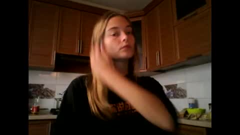 happyemily  online show from 5, 11, 2025