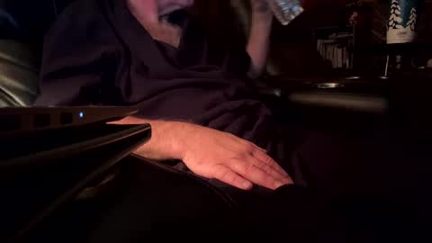 Snapshot of happyhogan1 chatting on 4, 12, 2024 Jhonassmann12 online show from 4, 12, 2024
