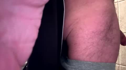 Snapshot of happyhogan1 chatting on 1, 2, 2026 Jhonassmann12 online show from 1, 2, 2026