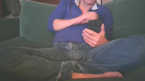 Snapshot of happymark31 chatting on 24, 10, 2025 mark online show from 24, 10, 2025