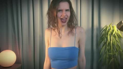 Evy  online show from 14, 4, 2026