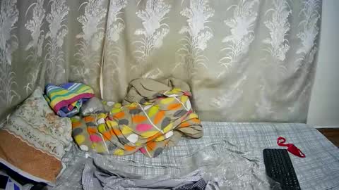 happysonia online show from 3, 3, 2026