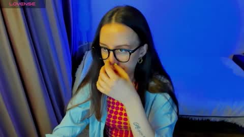 Stephanie online show from 10, 3, 2026