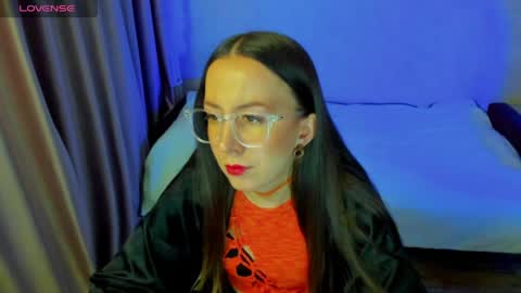 Stephanie online show from 11, 4, 2026