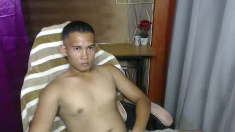 Snapshot of hard_dickzhack chatting on 8, 11, 2025 hard dickzhack online show from 8, 11, 2025