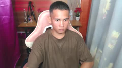 Snapshot of hard_dickzhack chatting on 11, 11, 2025 hard dickzhack online show from 11, 11, 2025