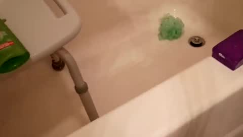 Snapshot of hardenflacker58100 chatting on 28, 10, 2025 Harden and Redd Blossom online show from 28, 10, 2025