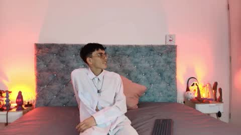 Snapshot of hari_andre_ chatting on 7, 1, 2026 H A R I A N D R E online show from 7, 1, 2026