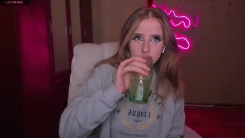 Julia online show from 8, 1, 2025