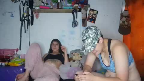    online show from 4, 2, 2025