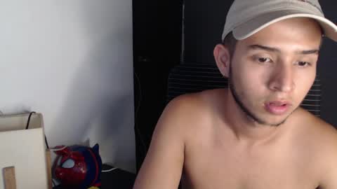 Snapshot of harold_18_ chatting on 18, 4, 2026 harold_18_ online show from 18, 4, 2026