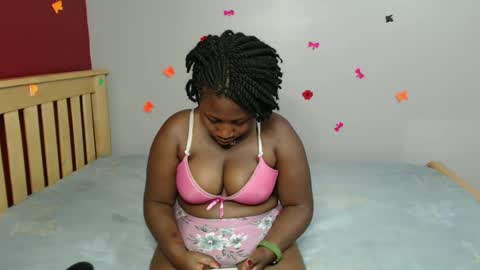 Snapshot of harriegrovin chatting on 4, 3, 2025 Grovin online show from 4, 3, 2025