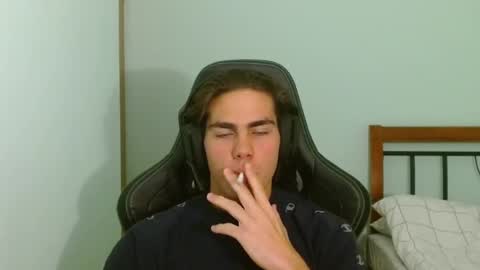 Snapshot of harryking1 chatting on 3, 10, 2025 harryking1 online show from 3, 10, 2025