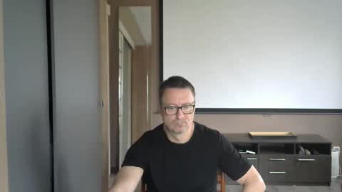 Snapshot of harrysnake chatting on 9, 10, 2025 HarrySnake online show from 9, 10, 2025