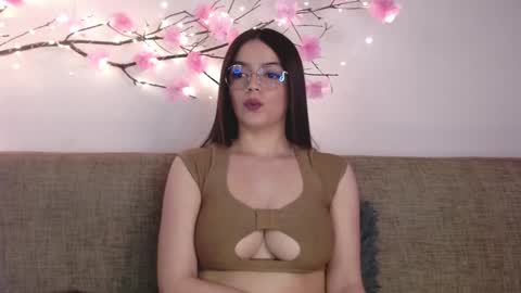     online show from 30, 1, 2025