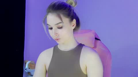 Anna online show from 3, 4, 2026